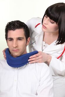 The doctor puts Shantsz's necklace